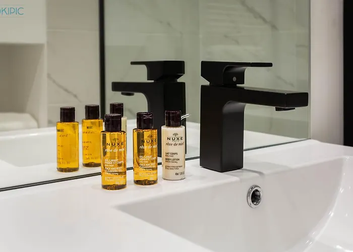 King Size Beds - Zen Monceau 公寓 *