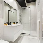 King Size Beds - Zen Monceau Appartamento