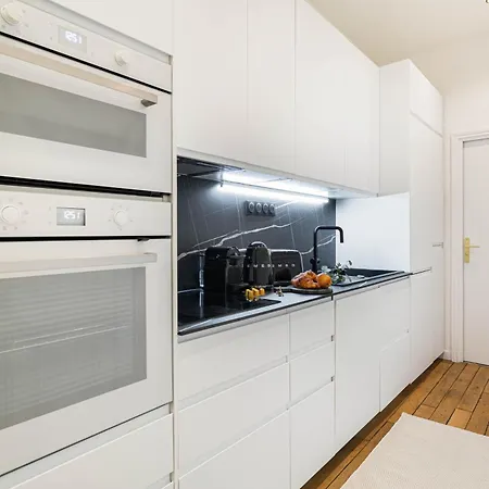 King Size Beds - Zen Monceau